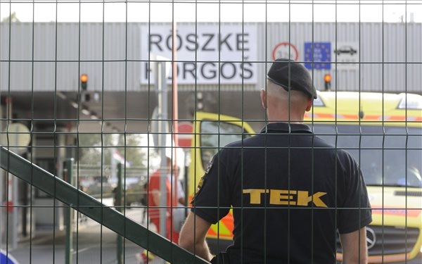 Vasárnap csak 41 migránssal szemben intézkedtek